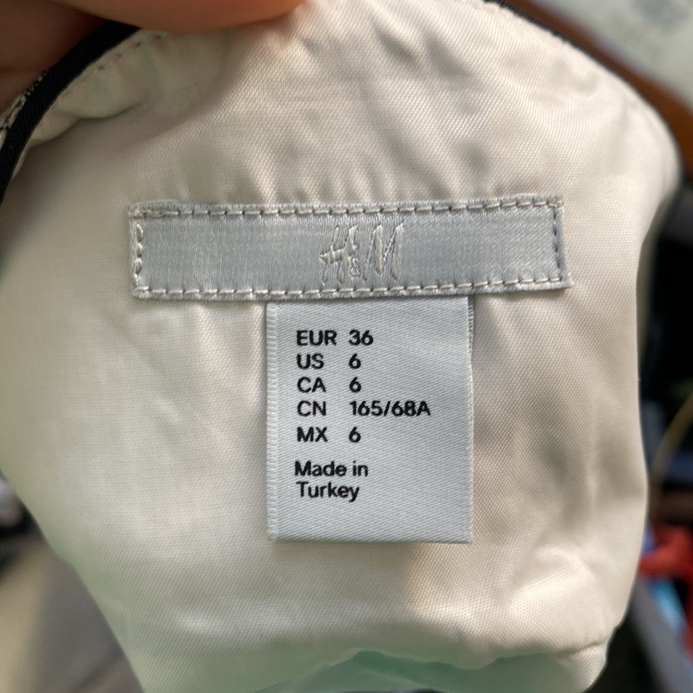 Geometric Print Woven Wrap Mini Skirt - Picture 2 of 2